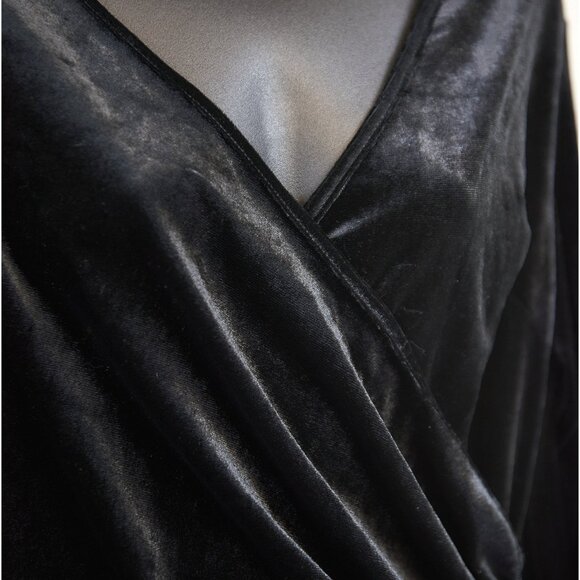 Zaberry Black Velvet Dress with Rouching Size Large - Picture 9 of 11